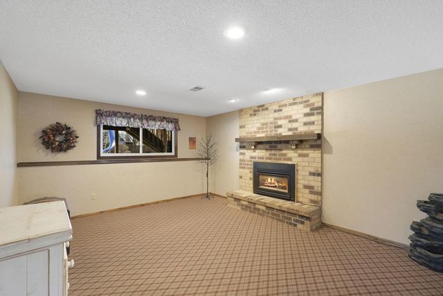 1600 132nd Lane NE, Blaine, MN 55449