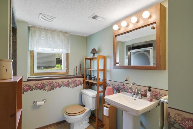 1600 132nd Lane NE, Blaine, MN 55449