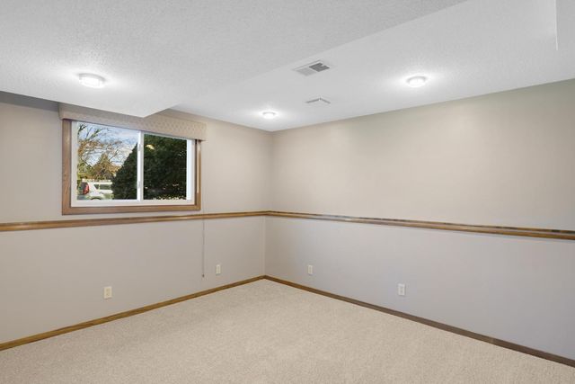 1600 132nd Lane NE, Blaine, MN 55449