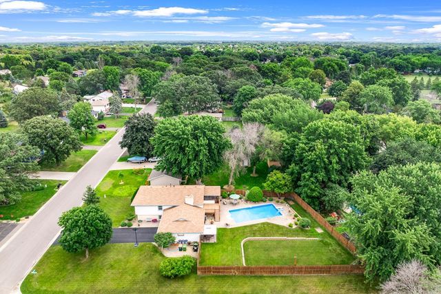 1600 132nd Lane NE, Blaine, MN 55449