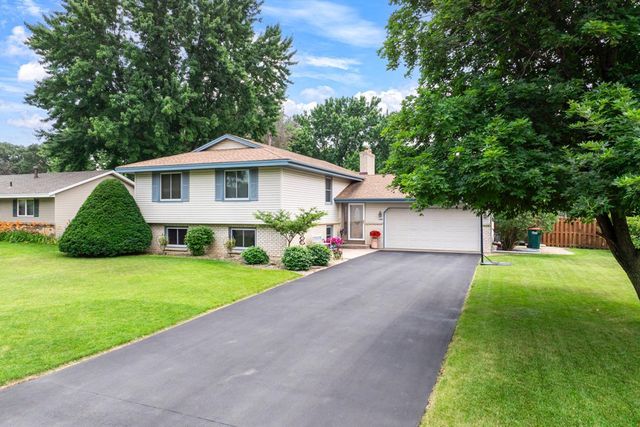 1600 132nd Lane NE, Blaine, MN 55449