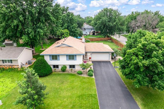 1600 132nd Lane NE, Blaine, MN 55449