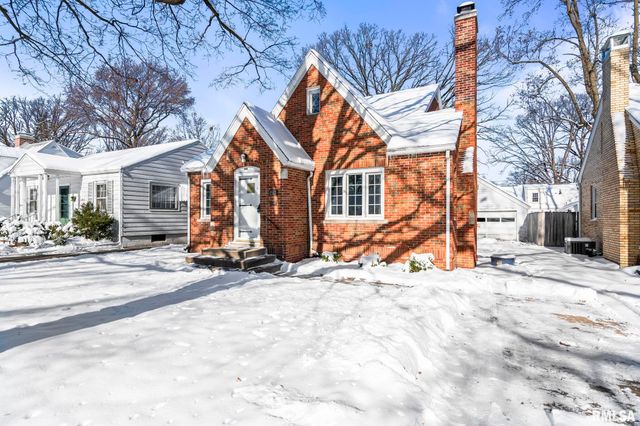 1517 W JACKSON Street, Springfield, IL 62704