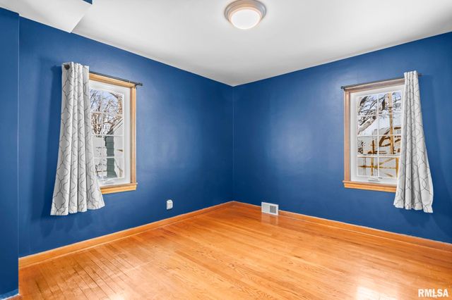 1517 W JACKSON Street, Springfield, IL 62704