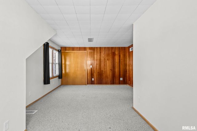 1517 W JACKSON Street, Springfield, IL 62704