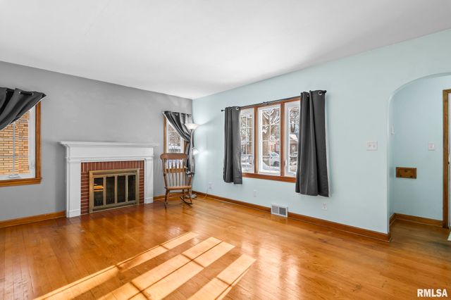 1517 W JACKSON Street, Springfield, IL 62704