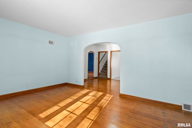 1517 W JACKSON Street, Springfield, IL 62704