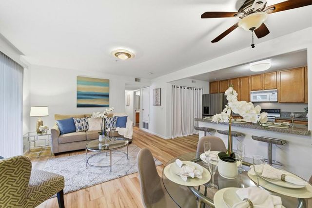 134 Carroll Street 202, Sunnyvale, CA 94086