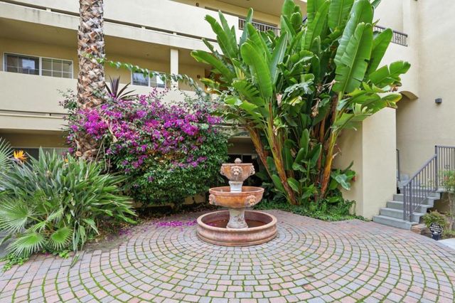 134 Carroll Street 202, Sunnyvale, CA 94086