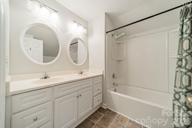 3306 Savannah Hills Drive, Matthews, NC 28105