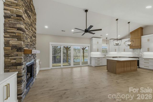 291 Table Rock Trace NW, Valdese, NC 28690