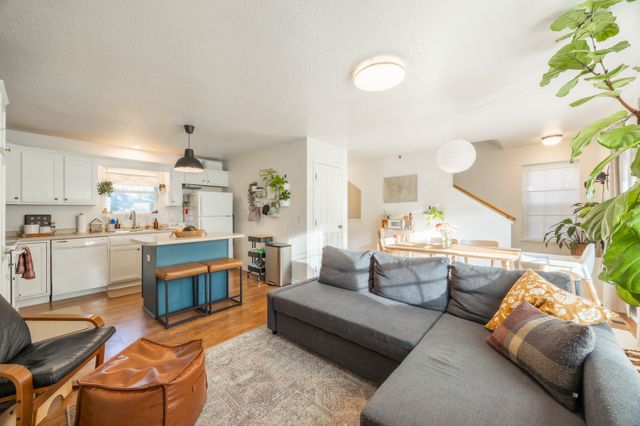 936 Mckinley Avenue 14, Des Moines, IA 50315