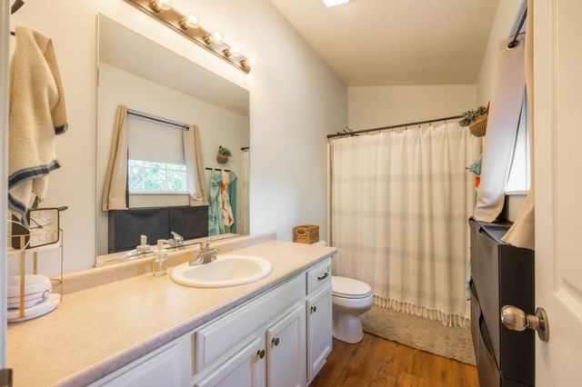 936 Mckinley Avenue 14, Des Moines, IA 50315