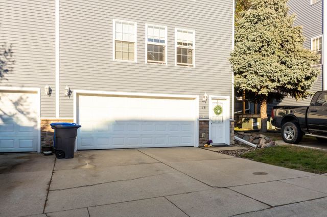 936 Mckinley Avenue 14, Des Moines, IA 50315