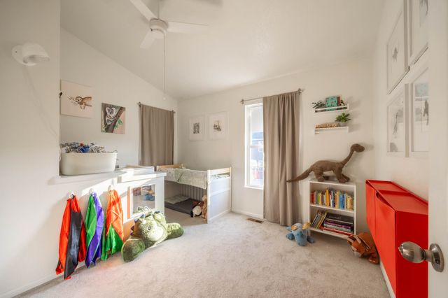 936 Mckinley Avenue 14, Des Moines, IA 50315