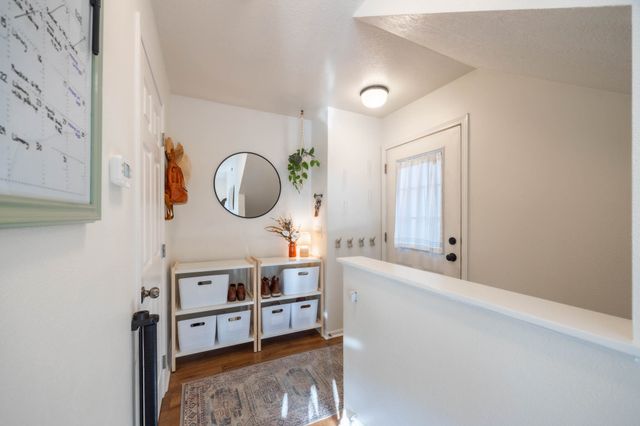 936 Mckinley Avenue 14, Des Moines, IA 50315