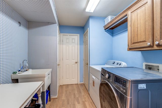 453 County Road 371, Anna, TX 75409