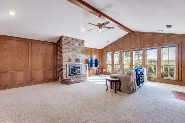 453 County Road 371, Anna, TX 75409