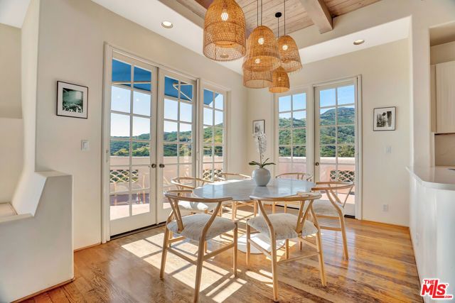 2915 Valmere Drive, Malibu, CA 90265