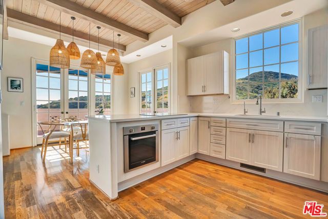 2915 Valmere Drive, Malibu, CA 90265