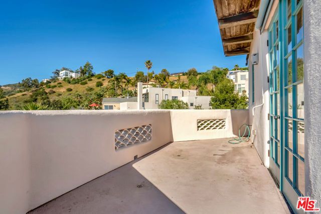 2915 Valmere Drive, Malibu, CA 90265