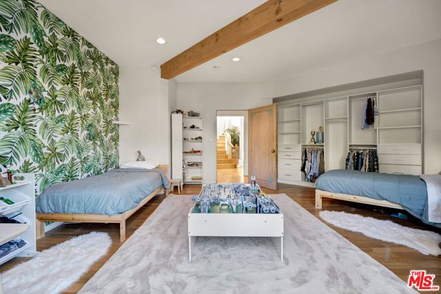 2915 Valmere Drive, Malibu, CA 90265