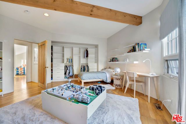 2915 Valmere Drive, Malibu, CA 90265