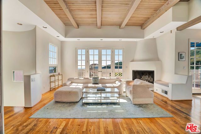 2915 Valmere Drive, Malibu, CA 90265