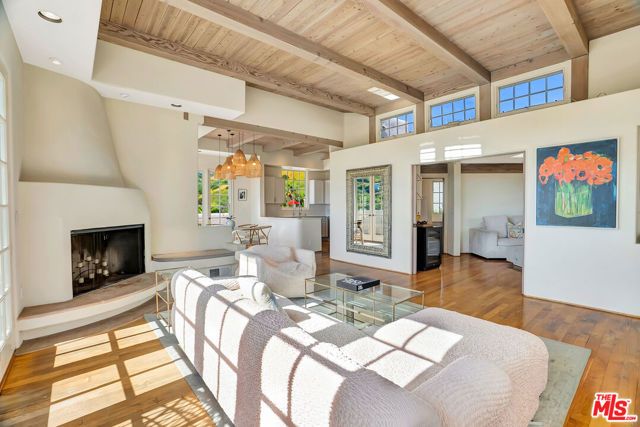 2915 Valmere Drive, Malibu, CA 90265