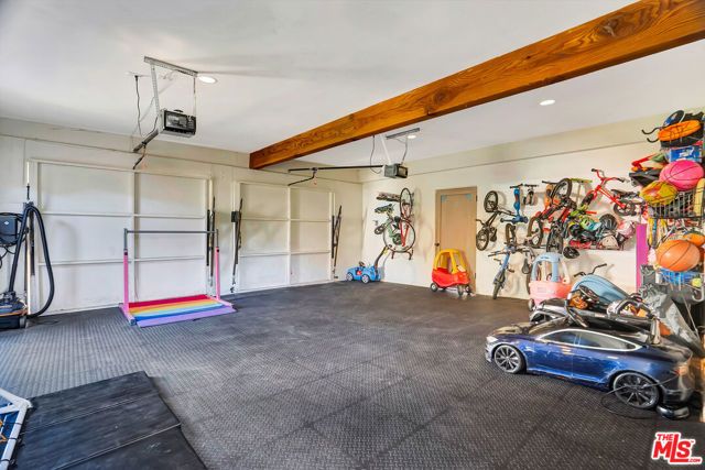 2915 Valmere Drive, Malibu, CA 90265