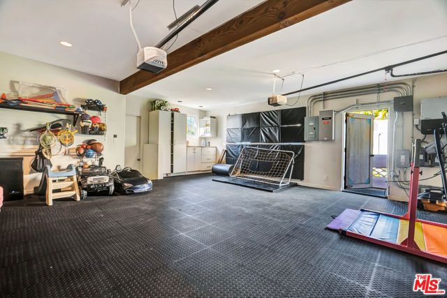 2915 Valmere Drive, Malibu, CA 90265