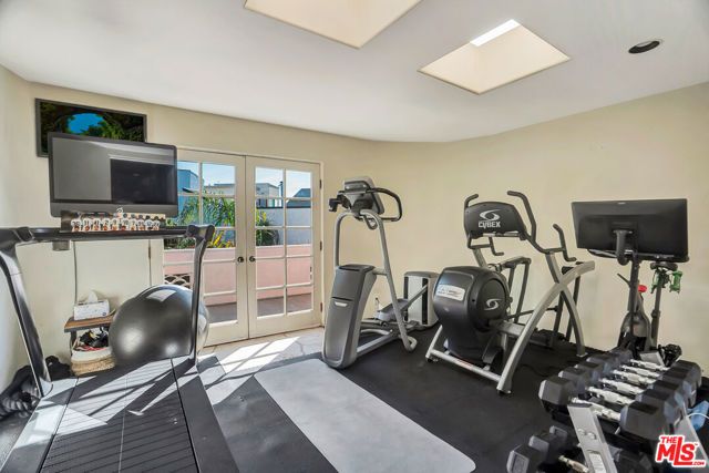 2915 Valmere Drive, Malibu, CA 90265
