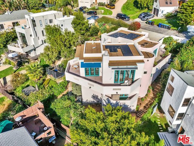 2915 Valmere Drive, Malibu, CA 90265