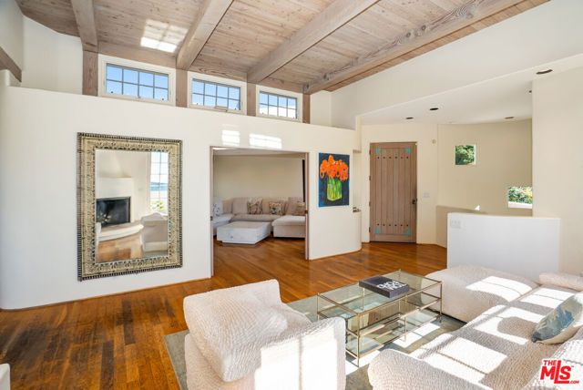 2915 Valmere Drive, Malibu, CA 90265