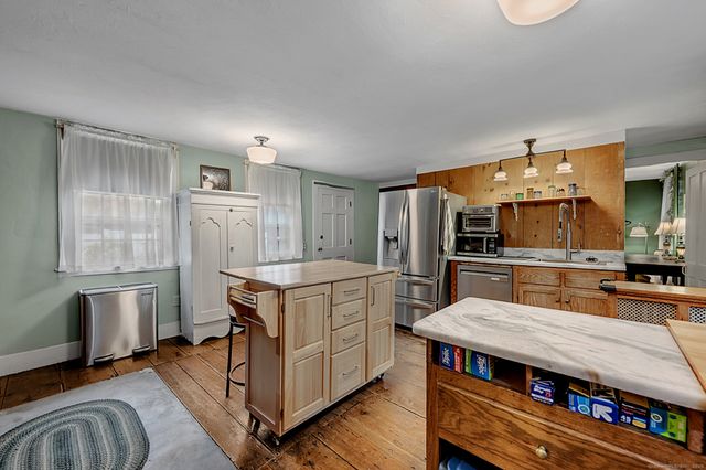 160 Boston Road, Middletown, CT 06457