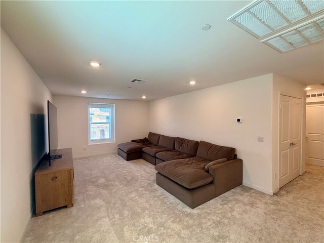 585 Bacon Ridge, Rialto, CA 92377