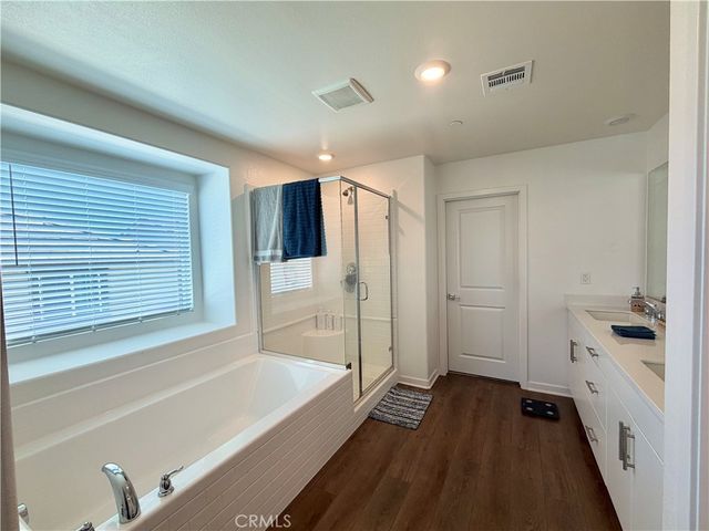 585 Bacon Ridge, Rialto, CA 92377