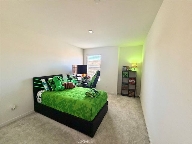 585 Bacon Ridge, Rialto, CA 92377