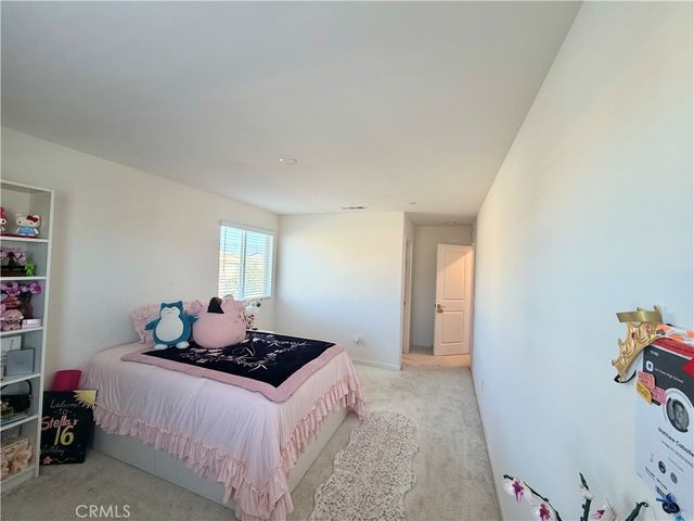 585 Bacon Ridge, Rialto, CA 92377