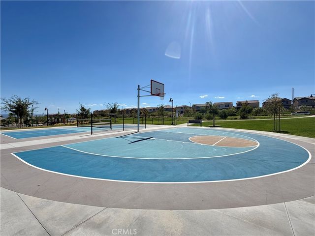 585 Bacon Ridge, Rialto, CA 92377