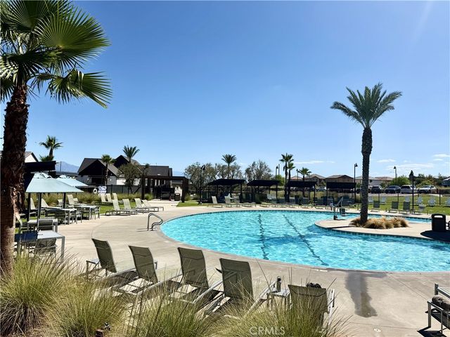 585 Bacon Ridge, Rialto, CA 92377
