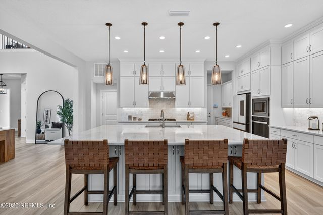 555 SEAGROVE Drive, Ponte Vedra, FL 32081