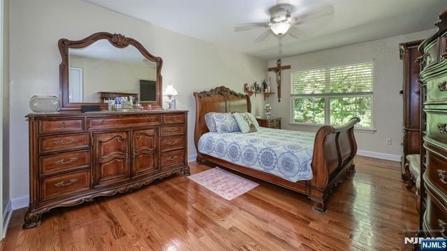 58 Parkside Court, Wayne, NJ 07470