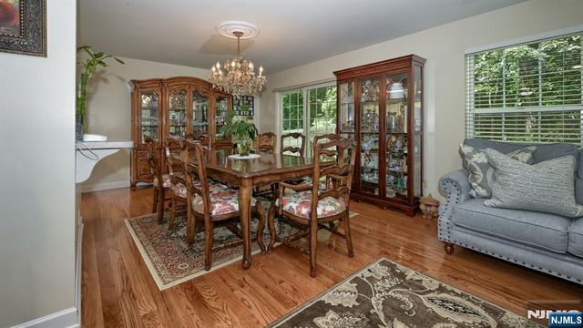 58 Parkside Court, Wayne, NJ 07470
