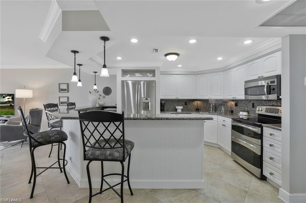 5 Bluebill AVE 812, NAPLES, FL 34108 — photo 5