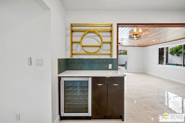 2435 E Wayne Road, Palm Springs, CA 92262