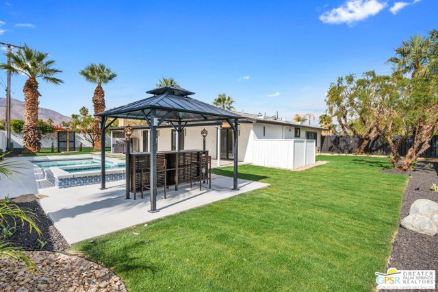 2435 E Wayne Road, Palm Springs, CA 92262