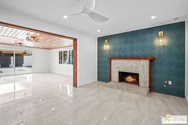 2435 E Wayne Road, Palm Springs, CA 92262