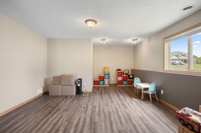 14961 Madison Street NE, Andover, MN 55304