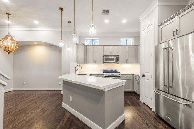 115 Roy Street, Houston, TX 77007